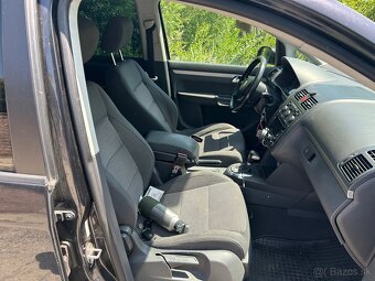 Volkswagen Touran 2.0 tdi DSG - 8