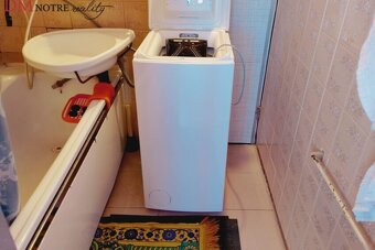 Dvojizbový byt s výmerou trojizbového s balkónom v Lučenci. - 8