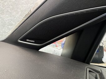 VW Golf 7 Variant R-Line packet - 110kw manuál - 8