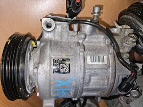 AUDI SQ7 / Q7 / Q8 - 4M0 816 803 N - 8
