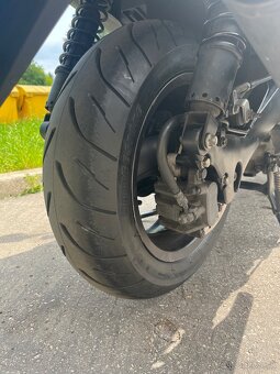 Honda 400, najazdené - 18 000 km, r.v. 2009 - 8