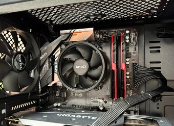 Ryzen 5 1600 AF\16GB\RTX 3060Ti\SSD\550W Zdroj - 8
