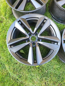 5X114,3 R19 Mustang alu disky +TPms senor - 8