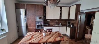 4izbový byt na PRENÁJOM v CENTRE MESTA D.Kubín. - 8