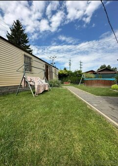 Záhrada s mobilným domom - 8