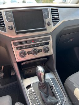 Predám VW Golf sportsvan - 8