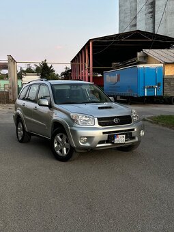 Toyota Rav4 2.0 D-4D 4x4 Klimatronik,Ťažné, Len 156.000km - 8
