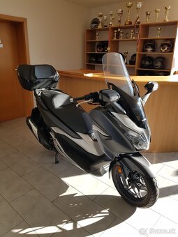 Honda Forza 300, naj. 1.700km, smart kufor, SR - 8