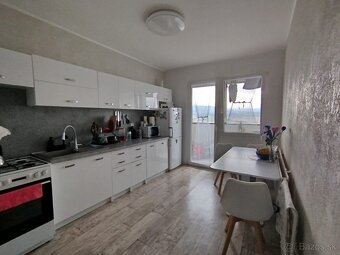 ZNÍŽENÁ CENA– 3 izb. byt, Na karasiny, Prievidza, podiel 1/4 - 8