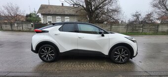 Toyota C-HR 2.0-l-VVT-i Hybrid - plug-in - 8