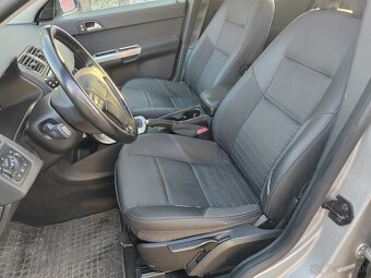 Volvo V50 2.0 100kw M6 - Možné splátky od 19.90 € - 8