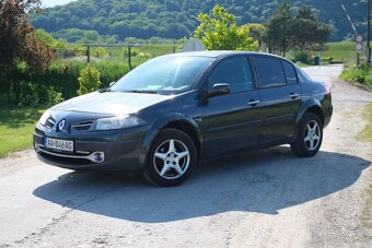 Ranault Megane - 8