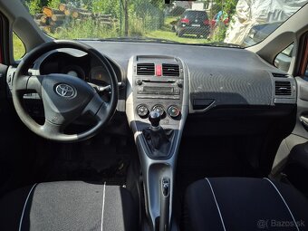 Toyota Auris 1.4 Benzín 71kw R.V.2008 - 8