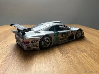 Mercedes-Benz CLK GTR 1:18 Maisto - 8