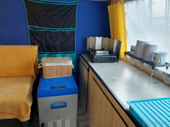 Predám legendárny obytný príves Niewiadow N126 - 8