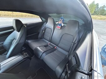 Mercedes-Benz E 200 Coupé - 8