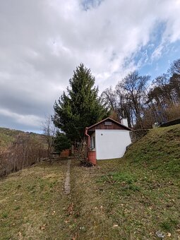 Na predaj záhradná chatka - 8