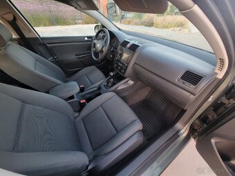Predám Volkswagen Golf V 1.9 TDI 77 KW - 8