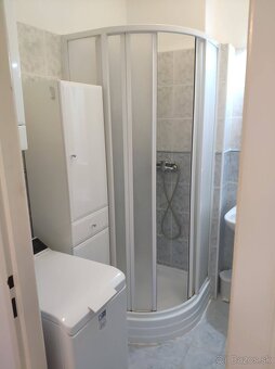 BYT PRI LK KRÍŽNA/APT 3 ROOMS NEAR MEDICAL FACULTY - 8