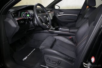 Audi e-tron 55 300kW S-line Black Edition B&O Matrix ACC - 8