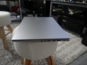 16" ASUS VIVO AMD 6x4.3GHz/ 16GB RAM/ 256GB SSD / AMD Grafi - 8