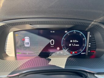 Škoda Octavia 1.4 TSI iV PHEV Style DSG - 8