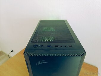 R3 3100,Vega 56 8GB,Herný počítač - 8