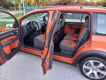 Volkswagen Touran Cross 2.0 TDi 103Kw(140Ps) EXCLUSIVE - 8
