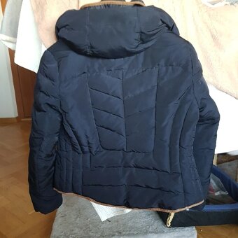 ZARA, dámska bunda, veľ. M - 8