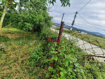 Pozemok vhodný pre dva rodinné domy v obci HLINNÉ - 8