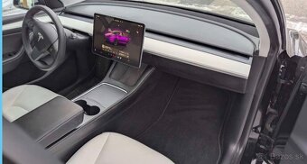 Tesla model Y Dual M - Long Range - 8