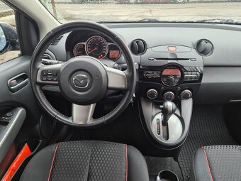 Mazda 2 1.5 MZR TE A/T - 8