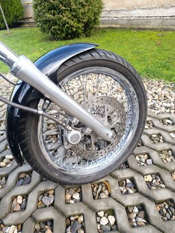 Suzuki VS 1400 Intruder - 8