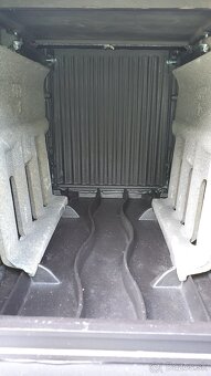 Liatinové kachle Jotul F 606 čierný lak - 8