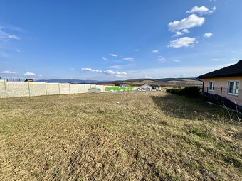 Predaj stavebný pozemok 1425 m2/ 2 pozemky po 650 m2, Svinia - 8