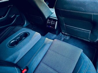 Volkswagen Passat B8 2.0TDi DSG sedan - 8