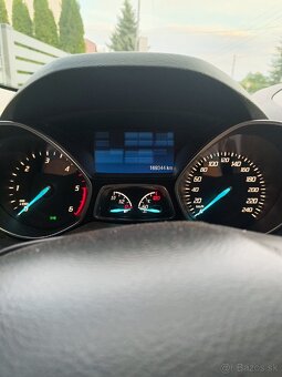 Ford Kuga - 8