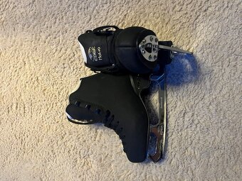 Korčule a prilba - 8