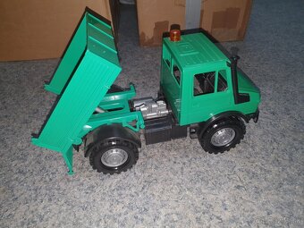 Bruder Unimog - 8