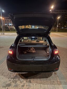 Lexus ct200h 2011 - 8