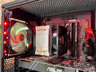 i7 8700\16GB\GTX 1080\SSD\600W Zdroj - 8