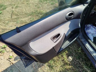 Peugeot 206 1.4 i na náhradné diely - 8