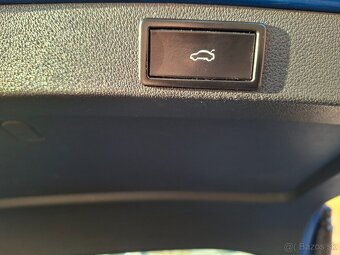 Škoda Octavia Combi 2.0 TDI M6 Style - 8