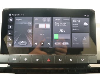 MG 4 LUXURY 64kwh - NOVÉ - MAX VÝBAVA - 8