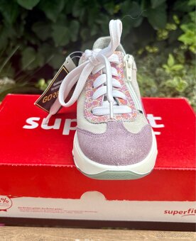 Krasne a nepouzite Superfit detske tenisky 26 - 8