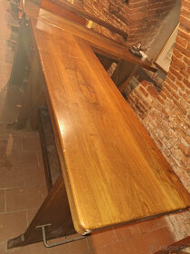 Drevený stôl z masívu + 2 lavice - 8