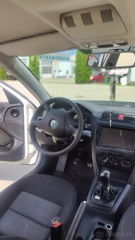 Predám škoda Octavia 2 combi - 8