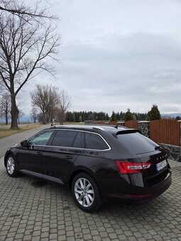 Škoda Superb 2.0TDI DSG - 8