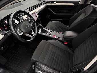 Volkswagen Passat Variant 2.0 TDI Elegance 4Motion DSG - 8