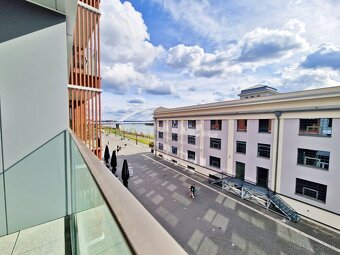 ✨ Eurovea Riverside - 2izbový byt s loggiou a parkovaním ✨ - 8